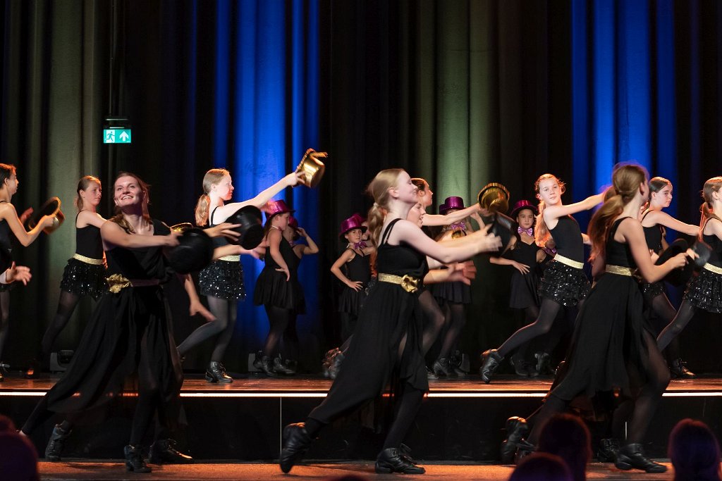 Show 30 411.jpg